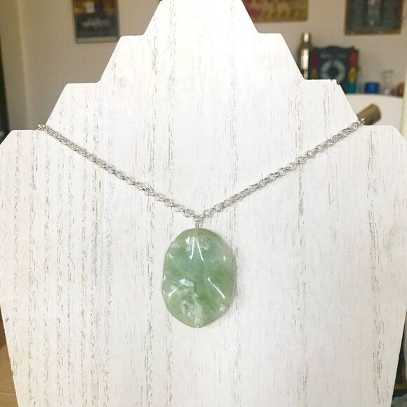 Jade Green Stone Oval Pendant on Silver Chain Necklace - Picture 6 of 6